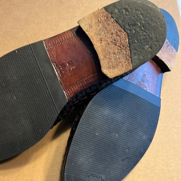 Mens Cole Haan leather shoes - Picture 4 of 6